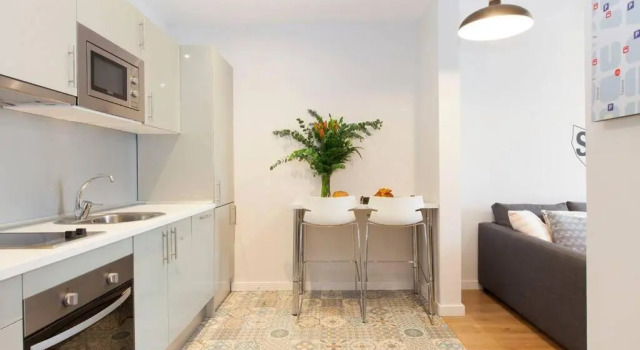 Perfectly located 4bed 4bath apartment in Barcelona 1 2, Забронировать Апартаменты/квартира Барселона провинция Барселона, рядом с Парковка MACBA