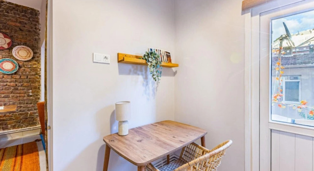 Central and Stylish Flat near Istiklal Street, Varaa Hotelli Hotellit Marmara-alue pysäköinnillä, Pysäköinti
