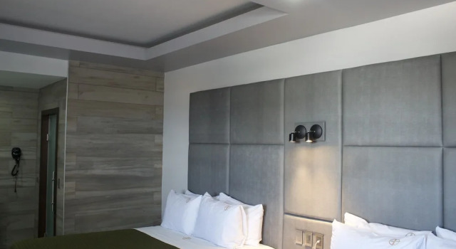 Двухместный номер Deluxe Hotel Grand One Plaza