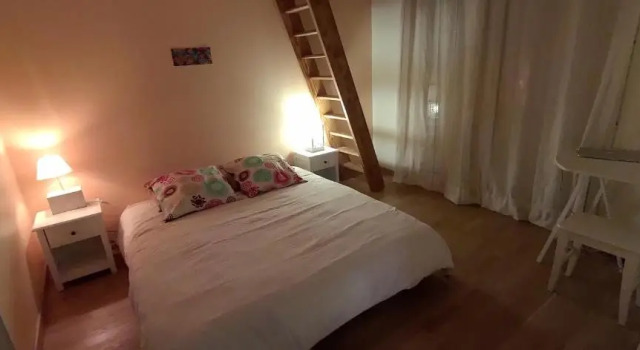 belle chambre sur terrasse à 3 min de la gare, Rezerwuj Hotel Bordeaux Gironde