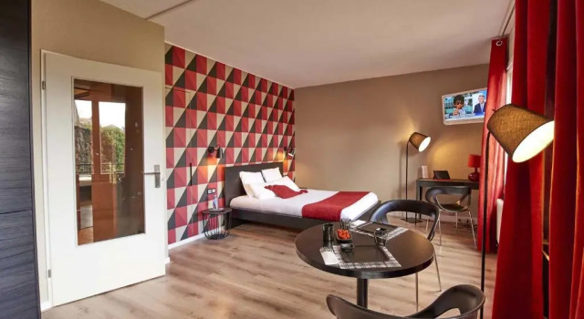 Люкс с видом на сад LaparthoteL LhL