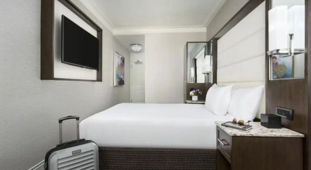 Двухместный номер Wicked Small Отель Hilton Boston Park Plaza