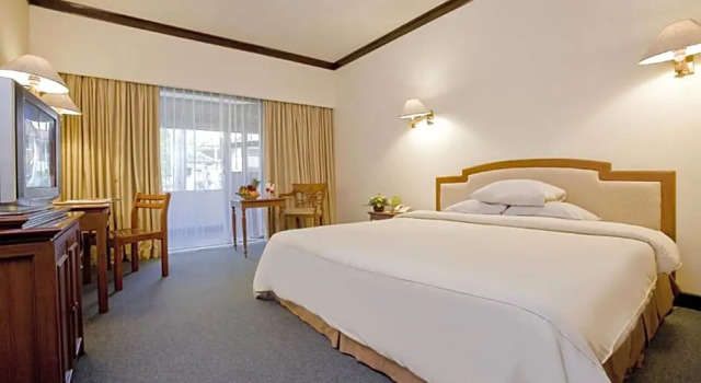 Двухместный номер Luxury Grand Legi Hotel Mataram