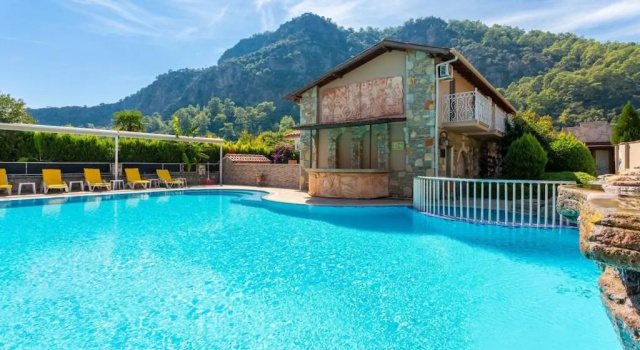 Вилла с 2 комнатами Villa Emel Paradise