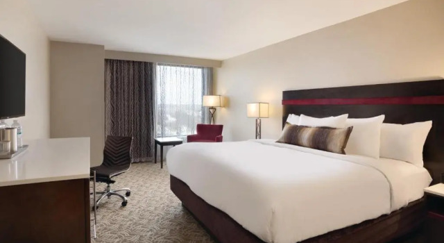 Люкс c 1 комнатой Holiday Inn Chicago Schaumburg by IHG