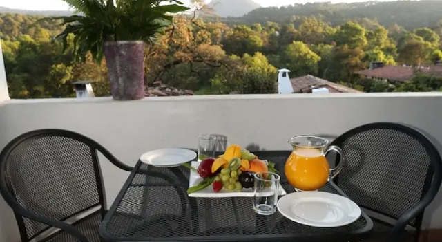 Четырёхместный полулюкс Hotel Avandaro Golf & Spa Resort