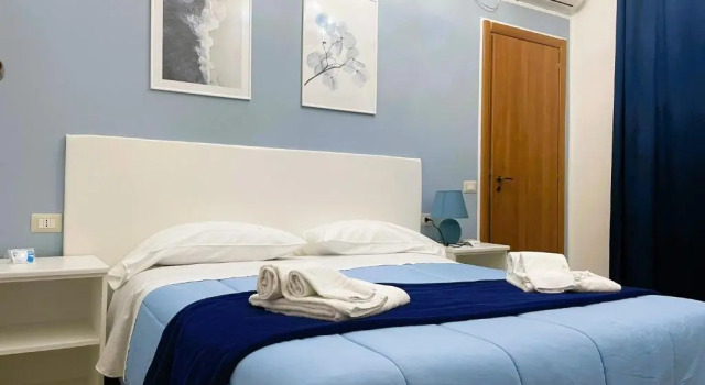 Balkonlu Standart çift kişilik oda B&B Pitagora
