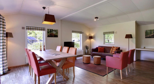 Cozy Holiday Home with Dishwasher near Zwolle, Rezervovat Hotel Hotely v Salland s bazénem, Bazén
