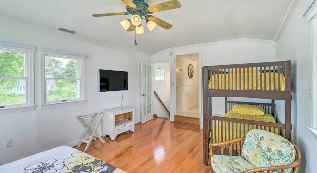 Grasonville Home w/ Private Pool on the Water, Buchen Sie Hotel Grasonville Maryland