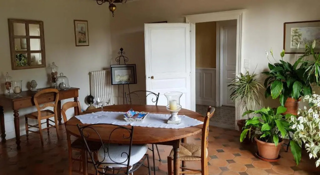 La Taille de Biou, Book Hotel  