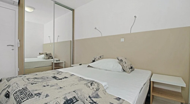 Amazing Home in Sibenik With Wifi and 3 Bedrooms