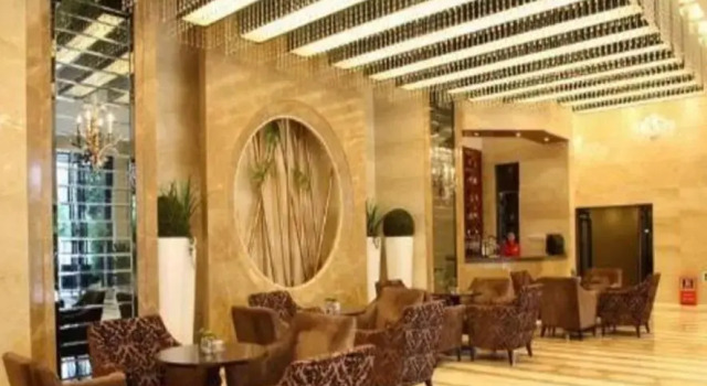 Zhongshan Huahong Aparthotel, Boek Appartementenhotel Hotels in Guangdong met parkeren, Parkeren