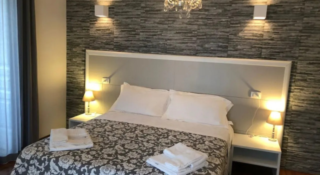 Люкс Comfort B&B Elios Rooms
