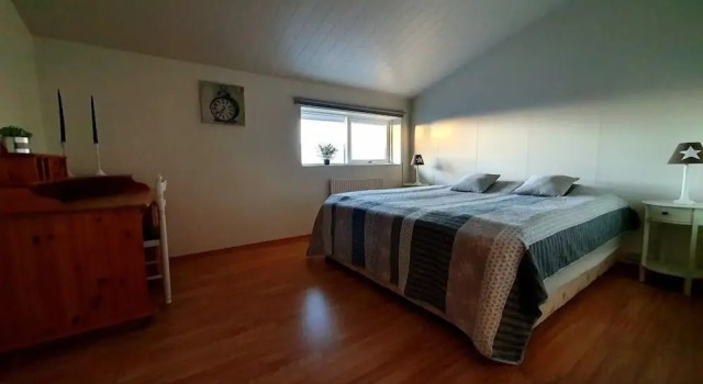 Апартаменты с 3 комнатами Skálatjörn Guesthouse