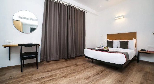 OYO Townhouse 053 Gomti Nagar, Забронировать Отель Отели Гомти Нагара с завтраком, Завтраки