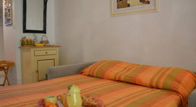 Maison Le Lavandou, 3 pièces, 6 personnes - FR-1-251-20, Забронировать Отель Отели Ле-Лаванду с бассейном, Бассейн