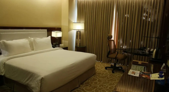 Двухместный номер Deluxe Royal Swiss Lahore