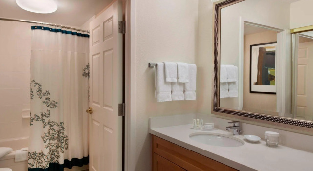 Люкс с 2 комнатами Residence Inn by Marriott Toronto Markham