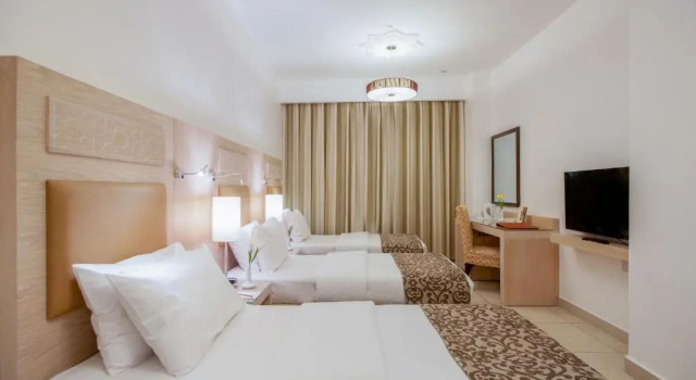 Трёхместный номер Standard Toledo Amman Hotel