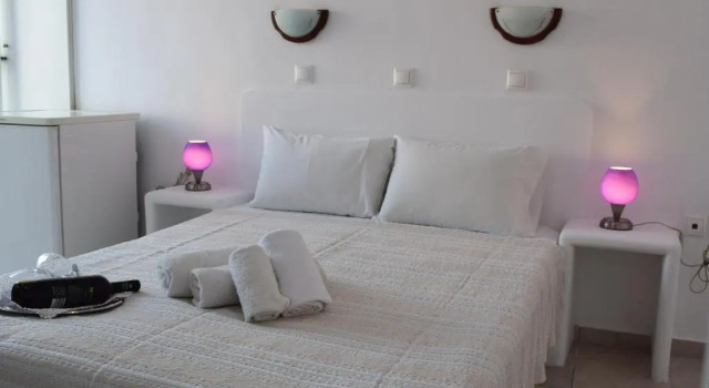 Семейный номер Standard с балконом Cyclades Hotel