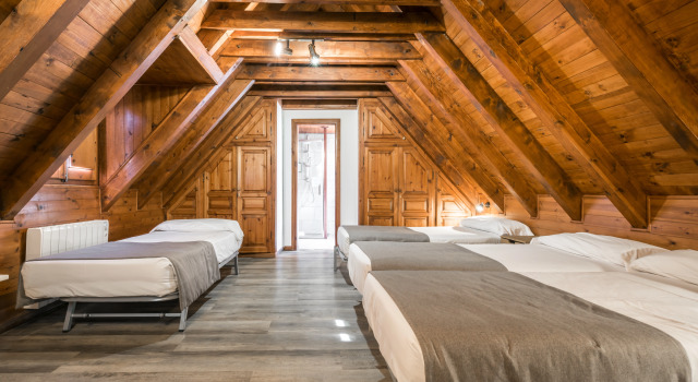 Четырёхместный номер Standard Hotel SNÖ Mont Romies