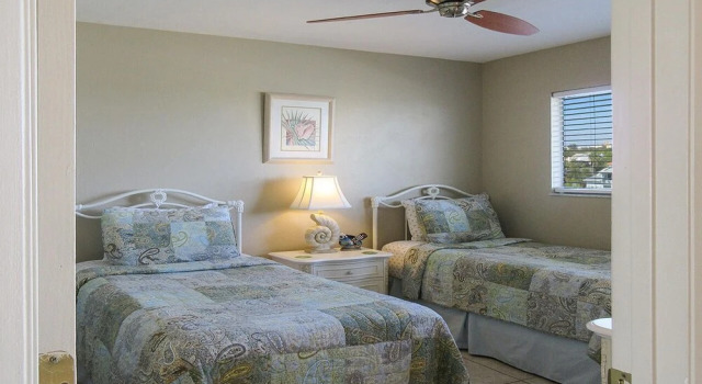 Carlos Pointe 523 - 2 Br Condo