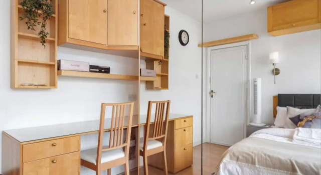 Коттедж Spacious 3 bd Garden M25, Free Parking,bluewater