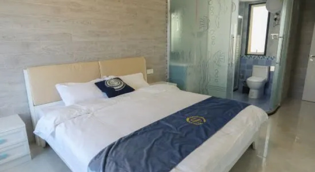 Семейный люкс с 3 комнатами с видом на море Weilanhai Boutique Hotel