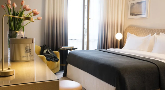 Двухместный номер Superior с балконом Hôtel Le Marianne
