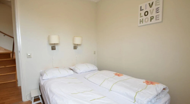 Family Apartment on Large Estate in Bergen aan Zee near Dunes & Beach, Забронировать Апартаменты/квартира Апартаменты Норда, Апартаменты/квартира