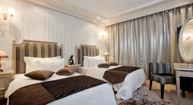 Полулюкс Art Palace Suites & Spa