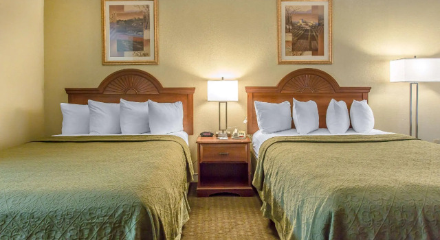 Четырёхместный номер Standard Quality Inn Lawton