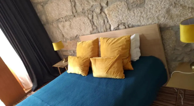 Sunrise House, Забронировать Отель Бонфим Порту, рядом с Театр Coliseu do Porto