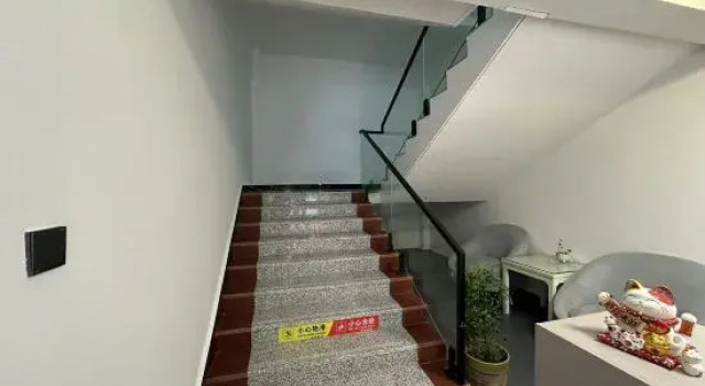 Lingshang Xingyu Hotel, Prenota Hotel Hotel a Jiangsu con parcheggio, Parcheggio