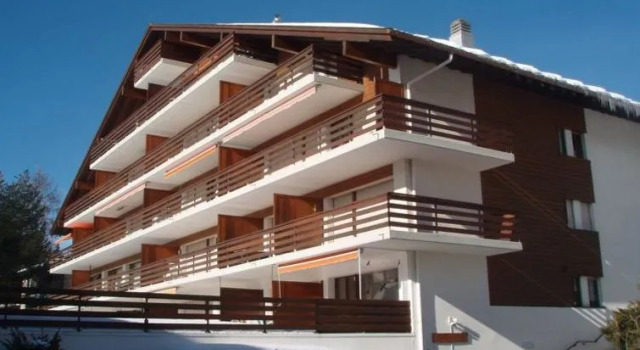 Crans-Colline, Prenota Appartamento Hotel a Canton Vallese con parcheggio, Parcheggio