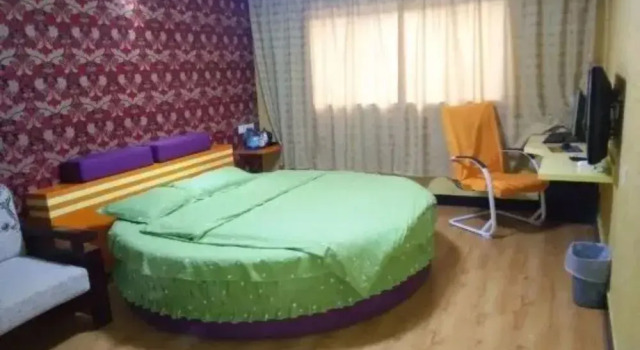 Qufu Boya Business Hotel Branch 2, Prenota Hotel Hotel a Shandong con parcheggio, Parcheggio