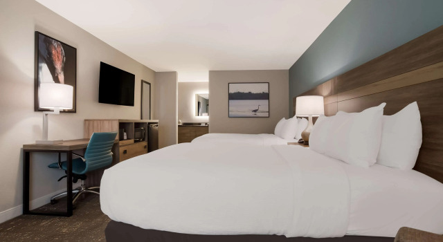 Четырёхместный номер Standard Best Western Flagship Inn