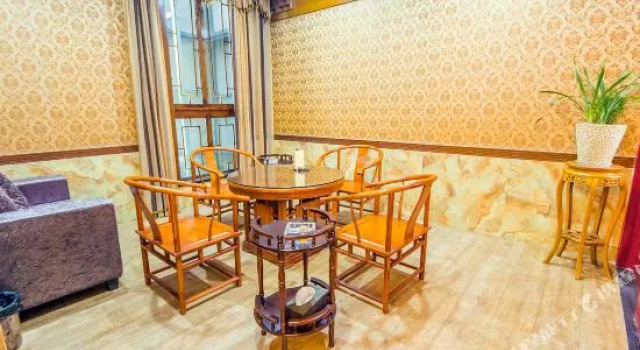 Biancheng Business Hotel Leshan, Prenota Hotel Hotel a Sichuan con parcheggio, Parcheggio