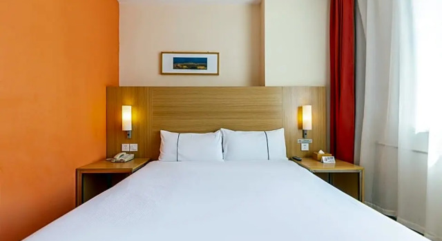 Двухместный номер Standard Ibis Hotel Lanzhou Zhangye Road
