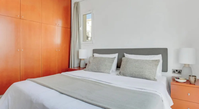 Апартаменты c 1 комнатой с балконом и с видом на океан Sanders Seaview Paphos