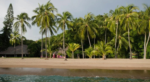 Bungalows & Casitas de las Flores in Careyes, Book Hotel Careyes 