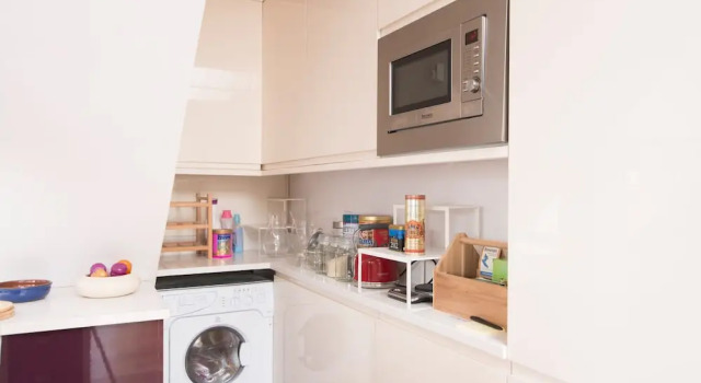 Bright 1 Bedroom Apartment in Kilburn, Varaa Huoneisto Asunnot kohteessa Merseyside, Huoneisto