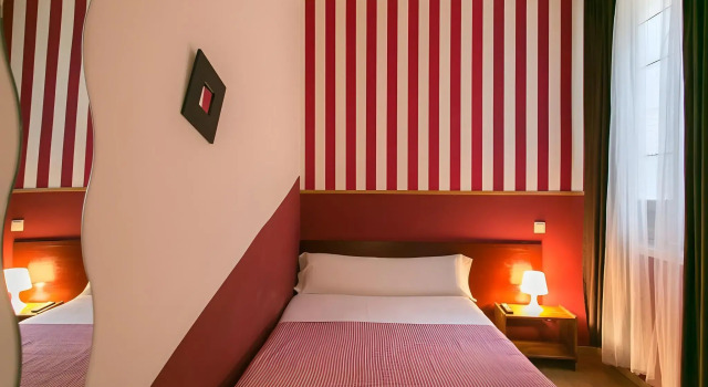 Hostal La Casa de la Plaza