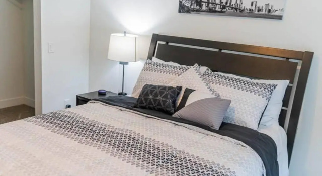 Luxe Downtown Condo with Amenities 19, Забронировать Отель Отели Солт-Лейк-Сити с парковкой, рядом с Global Indoor Golf, Парковка