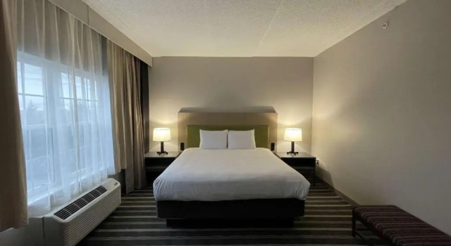 Четырёхместный люкс с 2 комнатами Parkview Inn & Suites, Lancaster Amish Country, PA