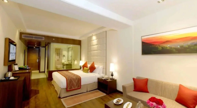 Royal Homestay Shimla by Goroomgo