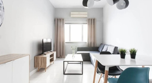 Stunning Renovation In Plaka For 4Guests