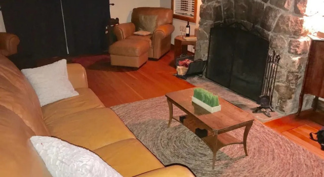 Craftsman Cabin, Book Hotel Cedar Glen USA