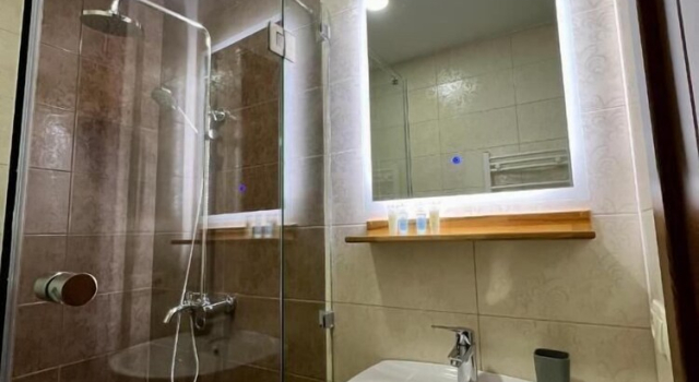 Двухместный номер Standard с балконом и с видом на город Point Boutique Hotel