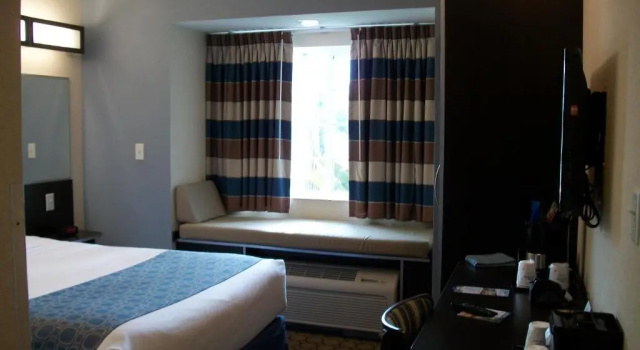 Двухместный номер Standard Microtel Inn & Suites by Wyndham Spring Hill/Weeki Wachee